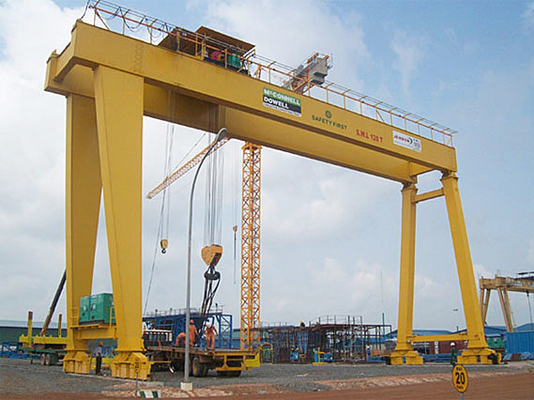 राजमार्ग निर्माण के लिए 40ton निर्माण डबल गिरर्डर गैन्ट्री क्रेन