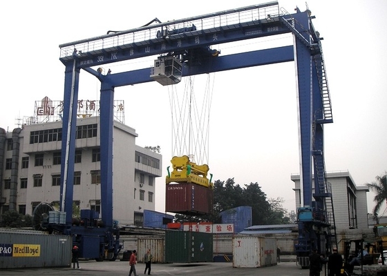 स्प्रेडर के साथ ODM A6 पोर्ट कंटेनर क्रेन 15.4M-18.2M लिफ्ट कंटेनर गैन्ट्री क्रेन