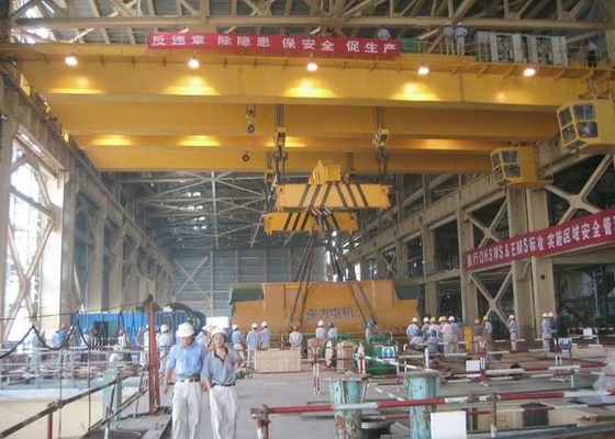 स्टील फैक्ट्री के लिए रिमोट कंट्रोल 10.5M-31.5M स्पैन 50T DG EOT क्रेन