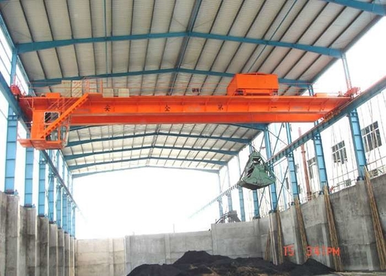 लाइटवेट QD 5T-50/10T डबल गर्डर ओवरहेड क्रेन लार्ज लोड