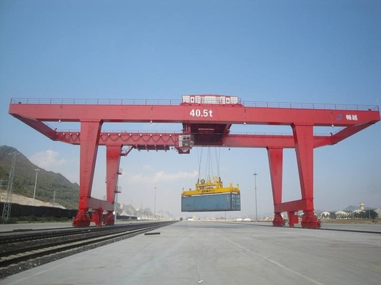 40T RMG ऑटोमेटेड रेल माउंटेड गैन्ट्री क्रेन 12m से 21m लिफ्टिंग हाइट