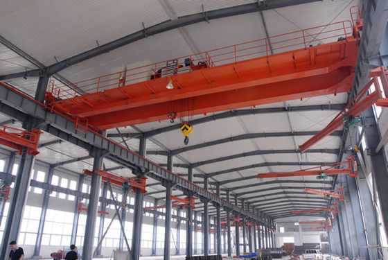 रिमोट कंट्रोल के साथ इलेक्ट्रिक ट्रॉली डबल गिरर्डर ओवरहेड क्रेन 10ton