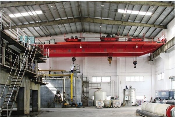 रिमोट कंट्रोल के साथ इलेक्ट्रिक ट्रॉली डबल गिरर्डर ओवरहेड क्रेन 10ton