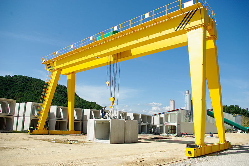 आउटडोर ग्रेनाइट और मार्बल स्टोन लिफ्टिंग के लिए 32ton डबल गिरर्डर गैन्ट्री क्रेन्स